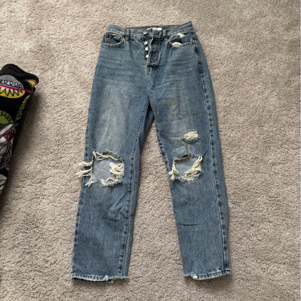 Women’s high rise straight jeans